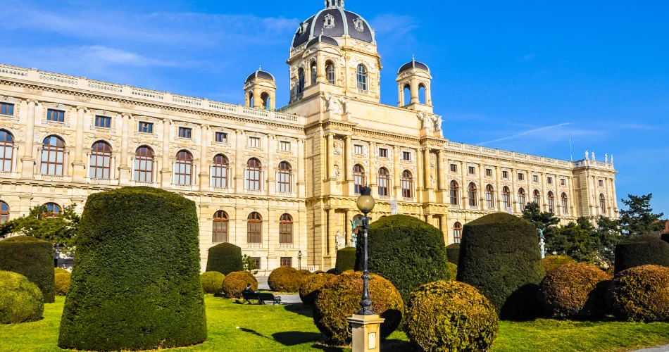 Hidden Courtyards of Vienna: Where History Meets Quiet Charm